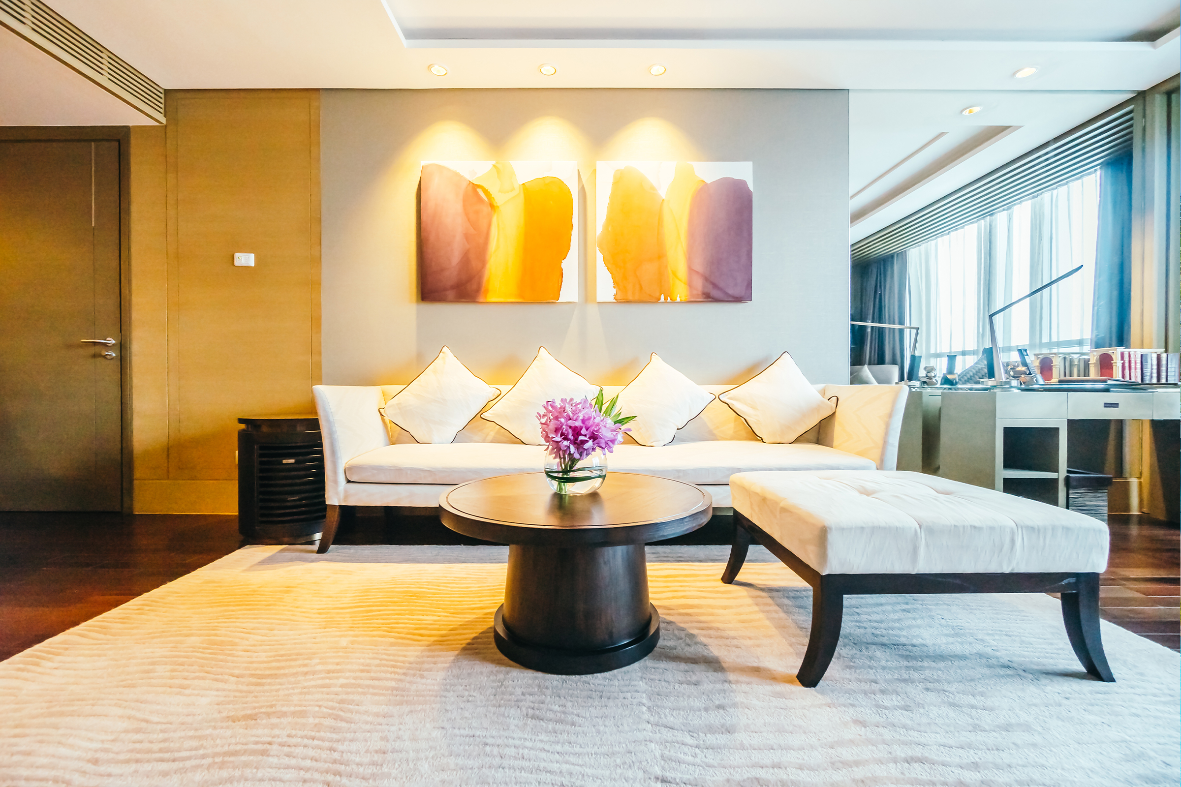 Spacious Family Townhouse - Image 4