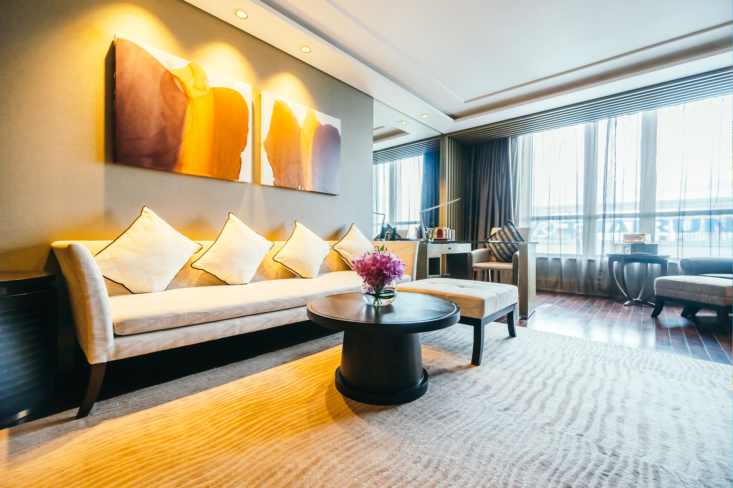 Spacious Family Townhouse - Image 5